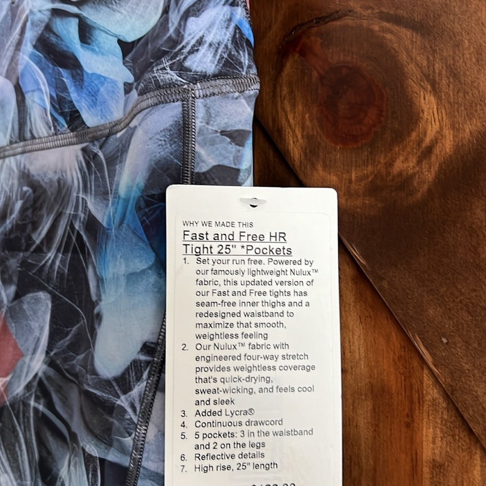 NWT fast and free, high-rise tight 25 inches with pockets size 8 - Picture 2 of 8